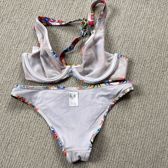 FREYA ROCOCO PAISLEY CONVERTIBLE BIKINI set XS bottom and 30D top - Picture 10 of 11